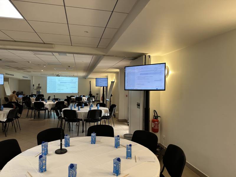 location écrans tv à saint maxime dans le Var