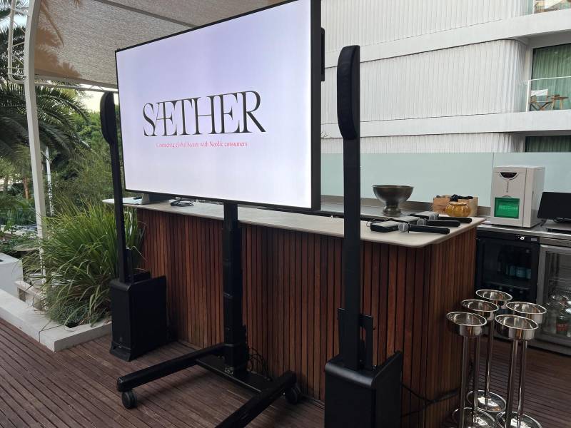 location écran pour séminaire entreprise à cannes