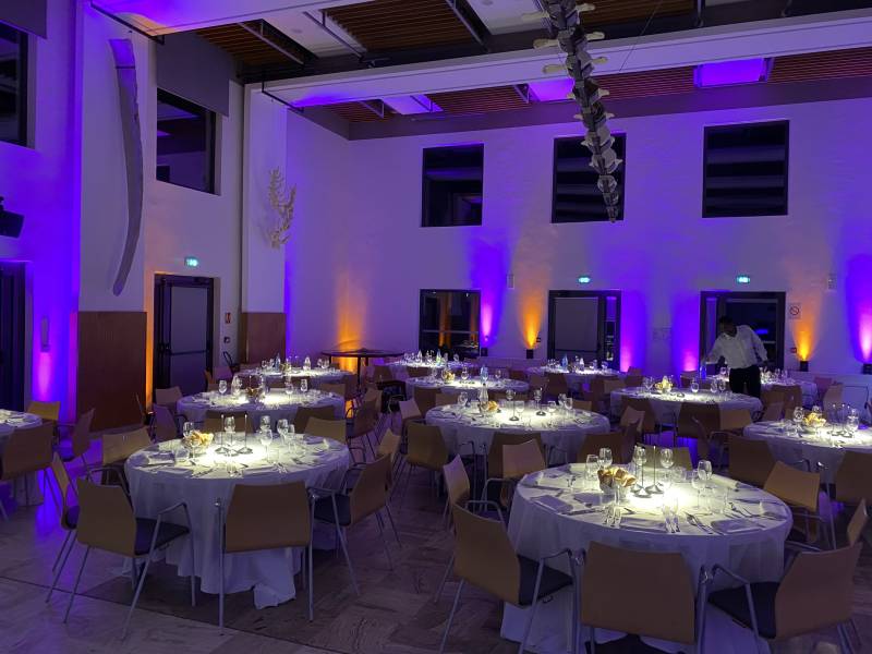 Eclairage tables pour soirées entreprises