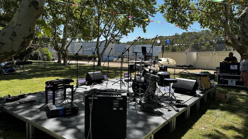 location guirlande guinguette à la Seyne sur mer dans le var