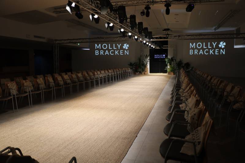 défile de mode Molly bracken ile des embiez