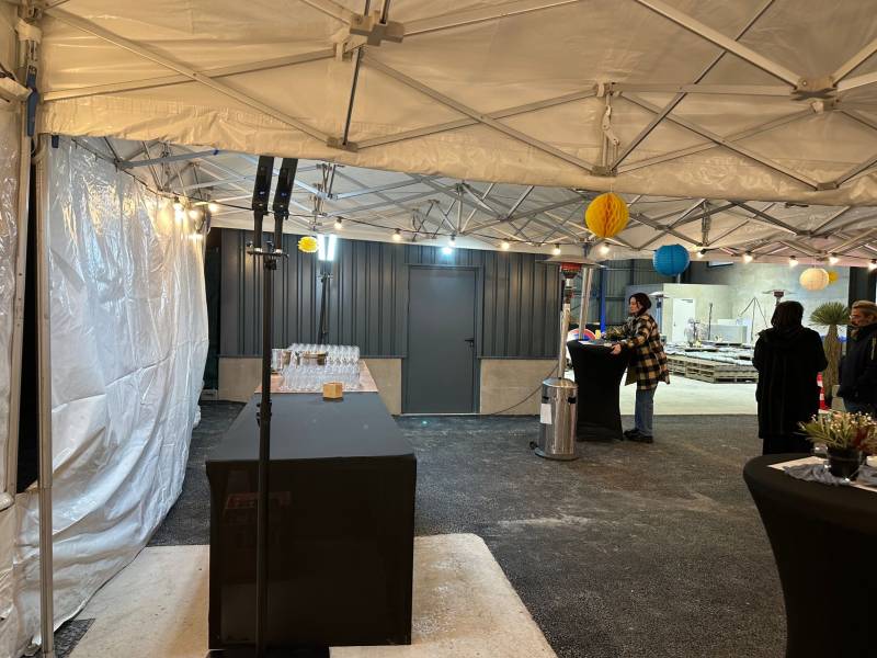 Location podium , scène, sonorisation et éclairage à Sanary dans le Var